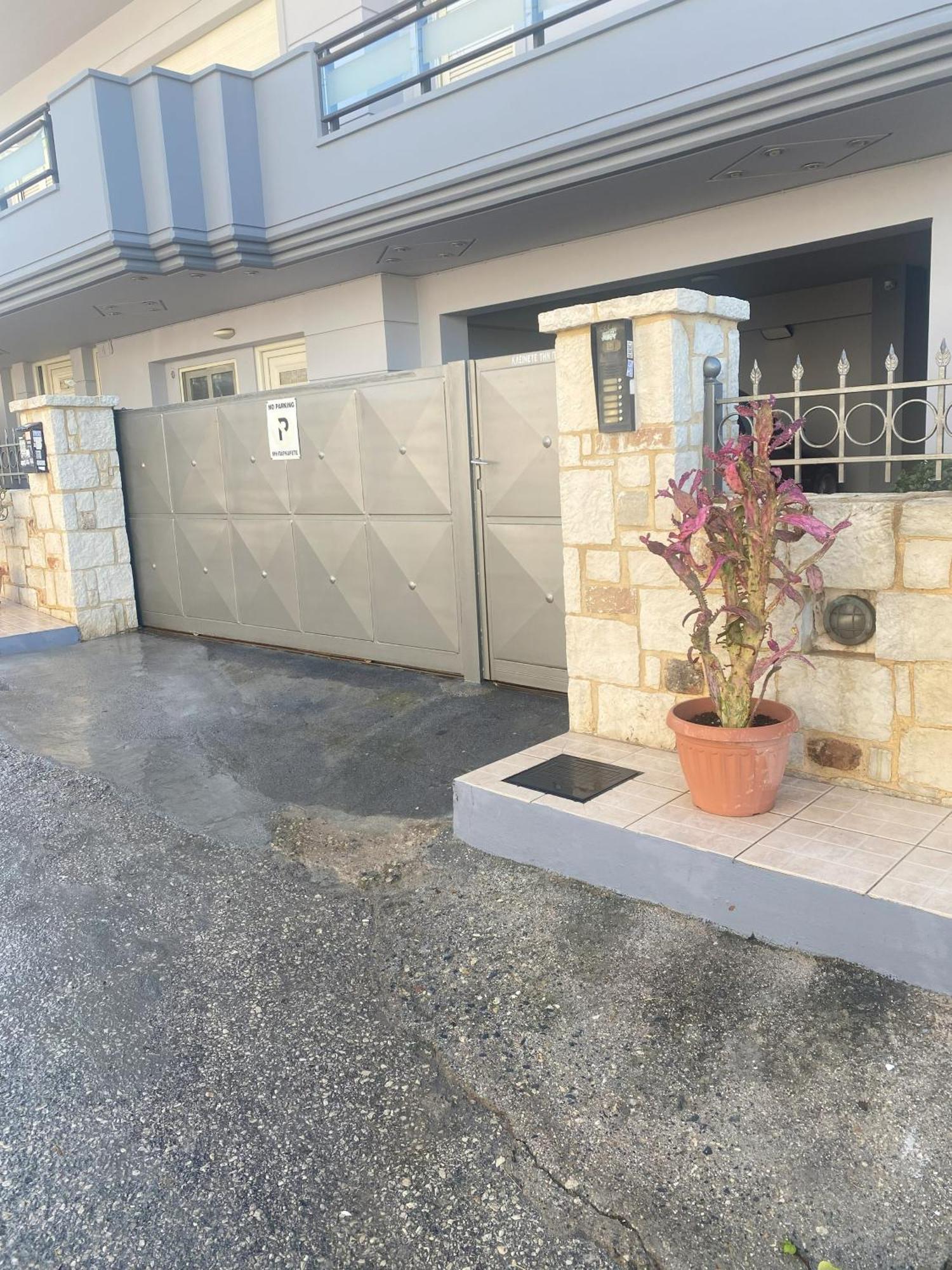 New Unique Apartment In Heraklion Extérieur photo